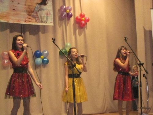 Урта Бирәзә авылында әниләрне хөрмәтләделәр.