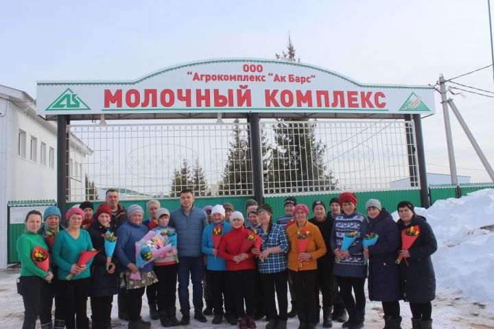 Элекке данны кире кайтарырга! 