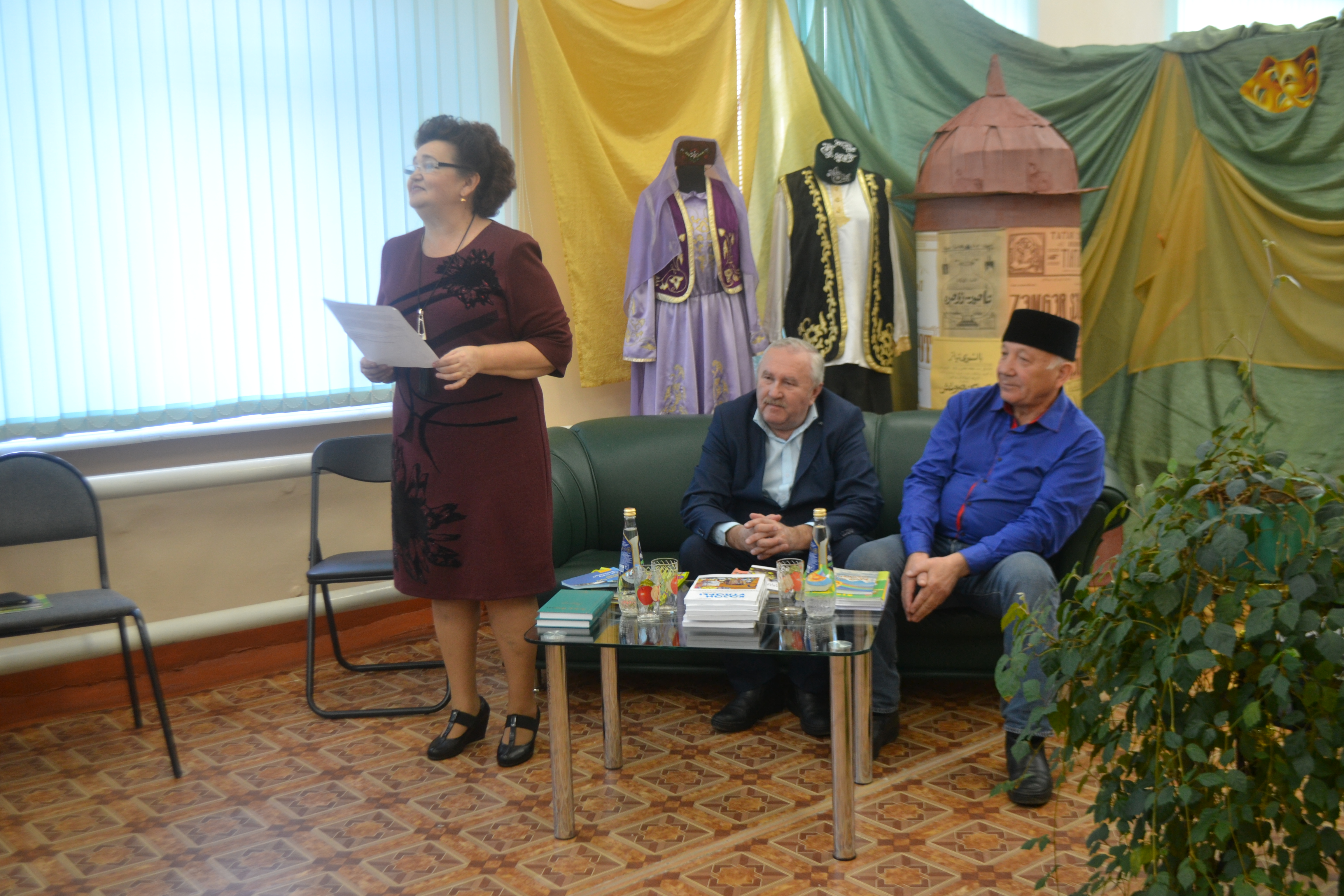 «Көлке көне»ндә Арча китапханәсенә кунакка Алмаз Хәмзин килде