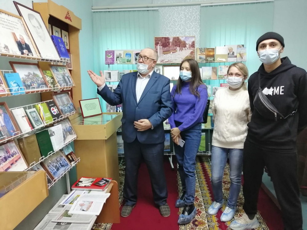 «Татар радиосы» бездә кунакта. 2021 ел – Туган телләр һәм халыклар бердәмлеге елы