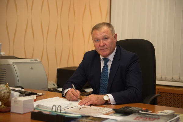 Бүген, 2 нче декабрь көнне, Мөсәгыйтов Фәнис Наил улының туган көне! 