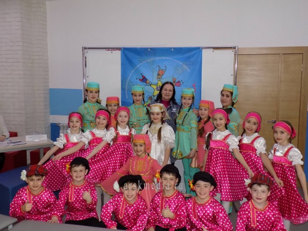Арчаның “Сөембикә гөлләре” бию коллективы халыкара фестивальдән гран-при яулап кайтты