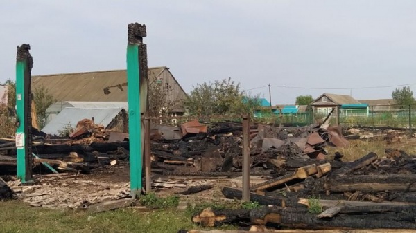 “Ут авылның хөрмәтле кешесе – Илдар хәзрәтнең гаиләсен бернәрсәсез калдырды. Ярдәм итәргә кирәк...”