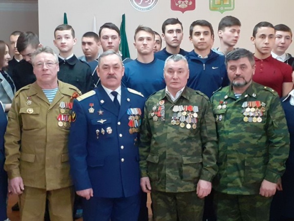Белмисез күңелдә ни барын