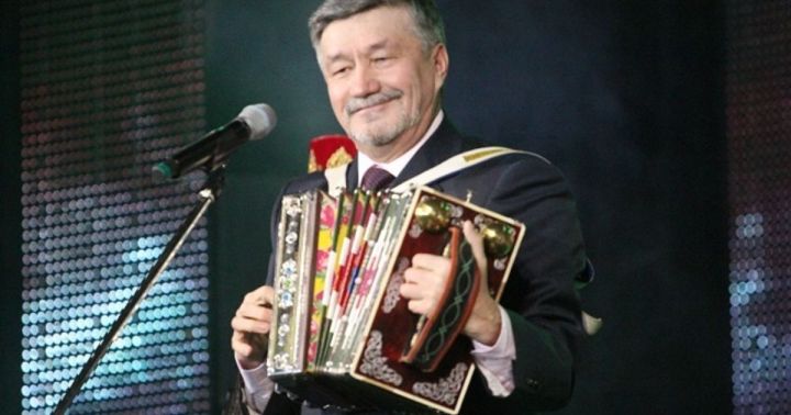 Бирәзә егете Айдар Фәйзрахманов Арча мәктәбендә укыган