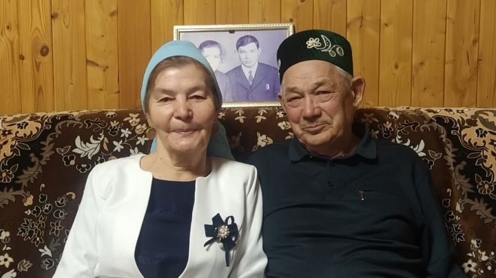 Арчада яшәүче Гөлбәгьда апа белән Харис абый 55 ел бергә