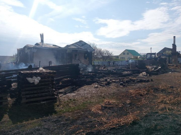 Пөшәңгәр авылындагы Галәветдиновлар гаиләсенә янгыннан соң ярдәм кирәк