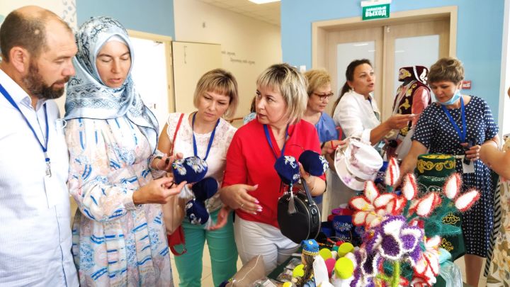 Арча җирендә кунаклар