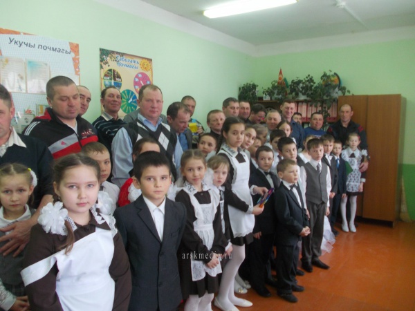 Курса Почмак урта мәктәбендә Ватанны саклаучылар көне билгеләп үтелде