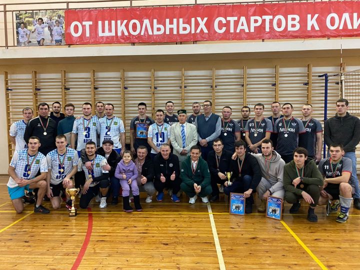 Кенәрдә традицион волейбол ярышлары узды