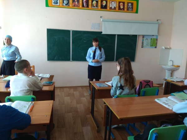 Шушмабаш мәктәбендә хокук бозуларны кисәтү советы утырышы узды