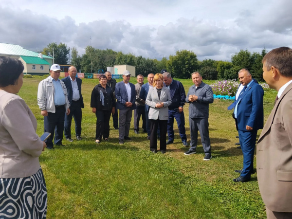 Урта Аты авыл җирлегендә  күчмә утырыш үткәрелде