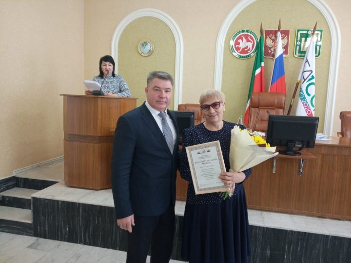 Арча район Совет утырышында бүләккә лаеклылар