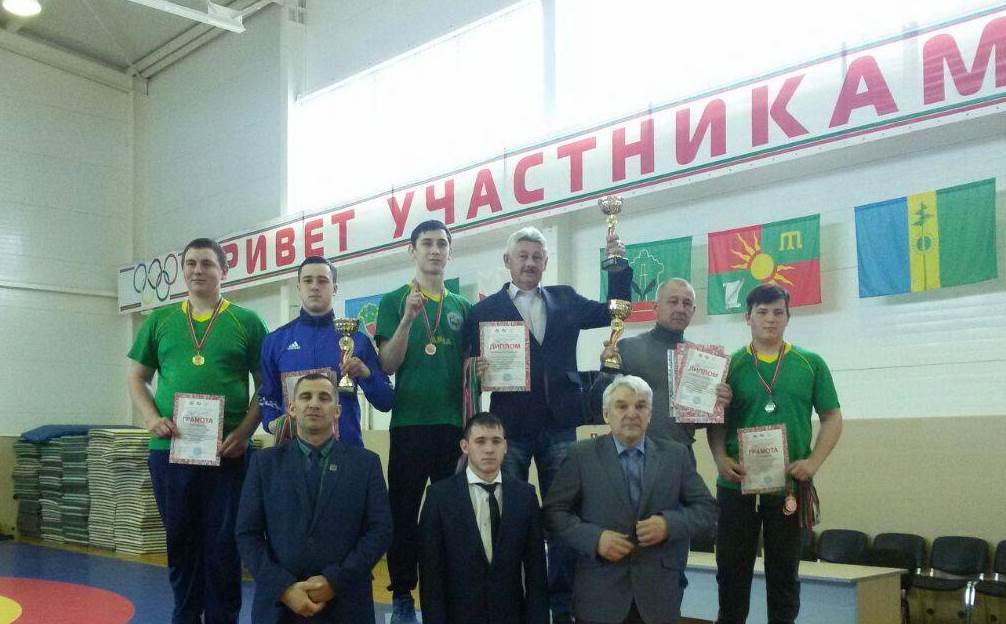 Дүртенче ел рәттән чемпион булып кайттылар