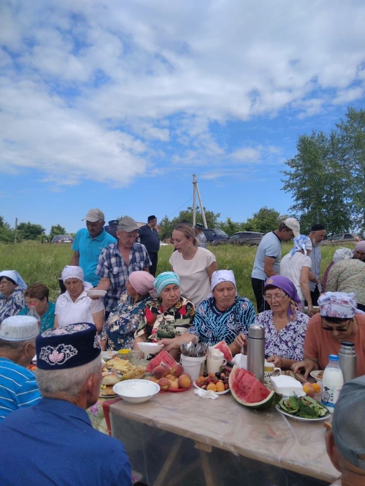 “Кемнәр кайда яшәсә дә, без бит Орнашлар"