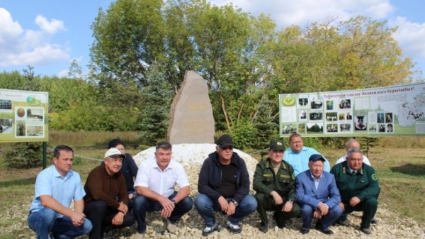 Арча урманчылыгында Татарстан урманчыларына һәйкәл ачылды