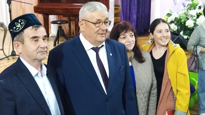 Дөньяда Татар кызы дигән горурлык бар!